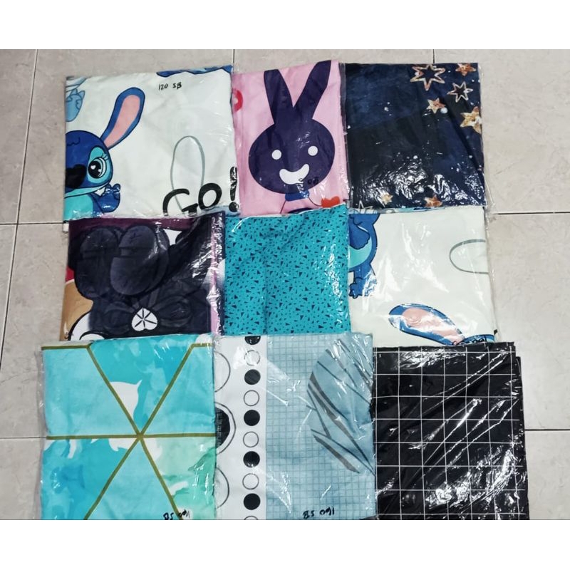 SPREI SET MOTIF KARAKTER UKURAN 120X200 MOTIF KOTAK HITAM LABUBU KUROMI PINK DLL