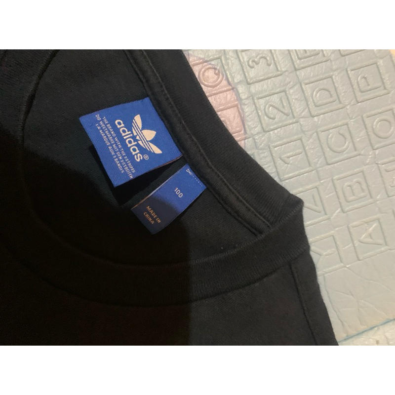 Kaos second Adidas Vintage Size S dijamin Original