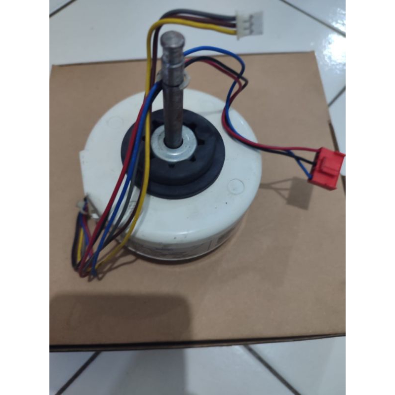 READY. DINAMO MOTOR FAN BLOWER INDOR AC SHARP THAILANDUNIT CABUTAN JAMINAN NORMALSUDAH DI TESBISA UN