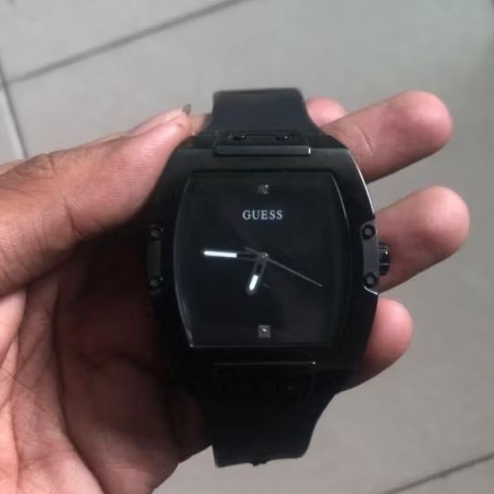 (Preloved) GUESS Jam Tangan Pria Hitam