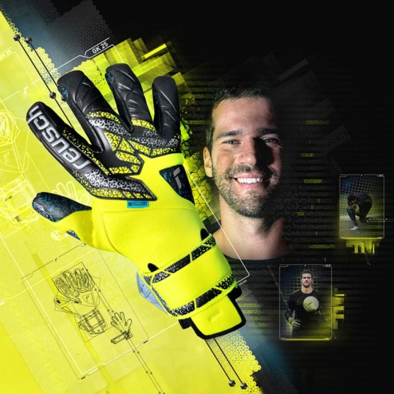 Sarung Tangan Kiper Reusch Attrakt Fusion Guardian Original