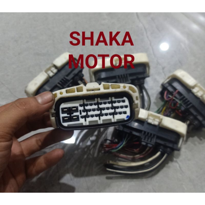 soket modul abs Toyota rush D7