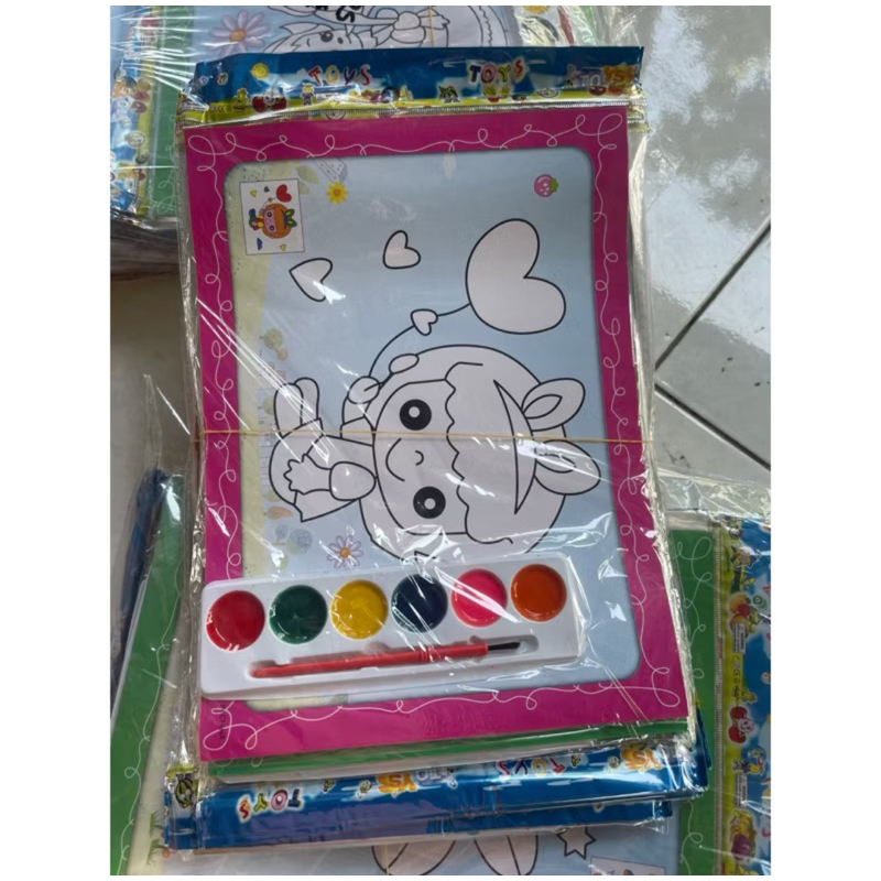 

[Whispers] Mewarnai Cat Air Melukis Anak Karakter Dengan Cat air