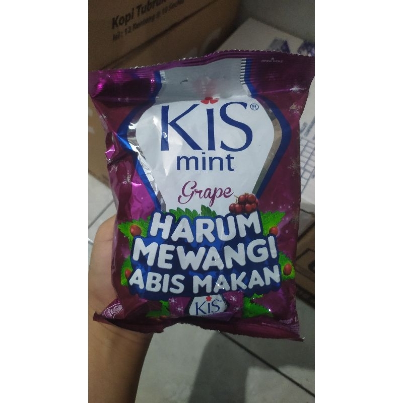 

Permen Kis Mint Grape 125 gr isi 50 Pcs