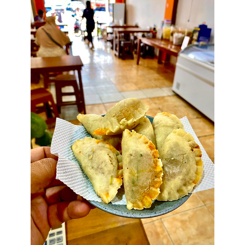 

cireng pedas Ayam suir isi 10 Pcs