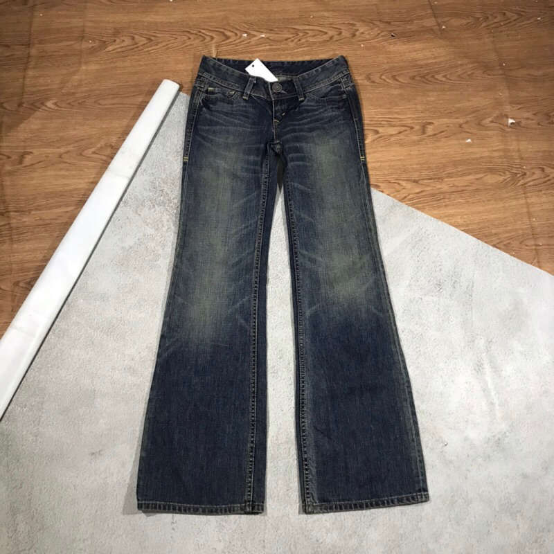 JEANS LEVIS FEDDING