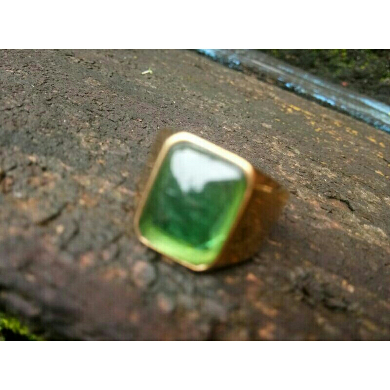 Cincin Titanium Batu Jamrut