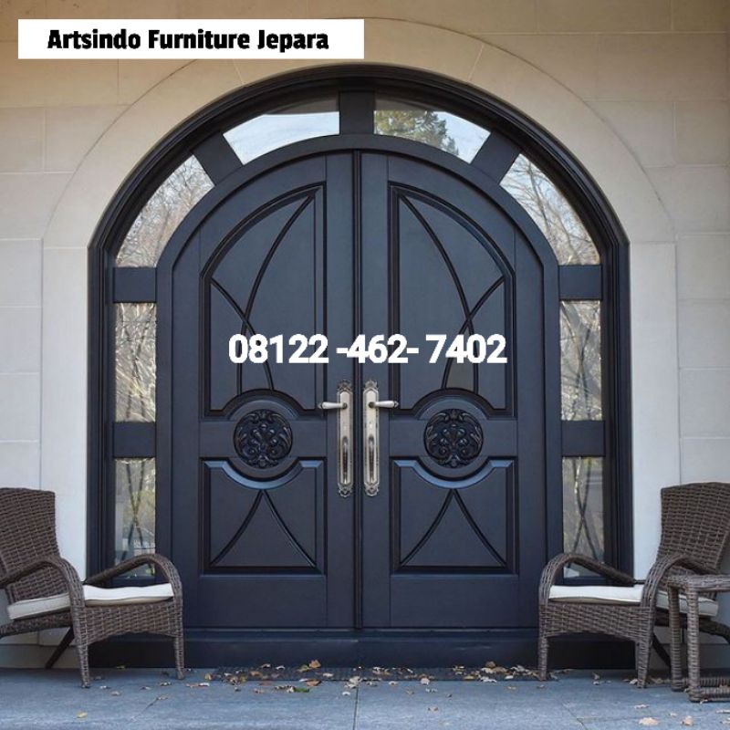 Pintu Rumah Klasik Kupu Tarung Model Ukir Lengkung Jendela