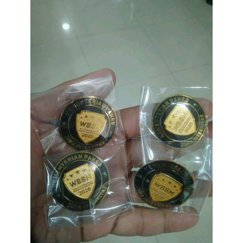 pin WBBM 2020-2024