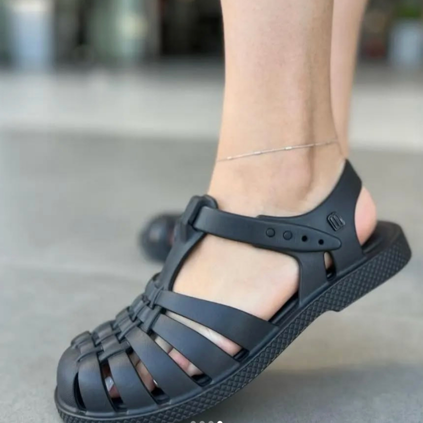 Melissa Free Possession Ad Black