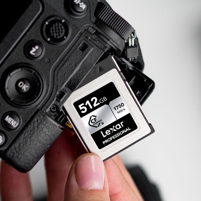 LEXAR PROFESSIONAL CFEXPRESS TYPE B 1TB MEMORY CARD SILVER SERIES LCXEXSL001T-RNENG