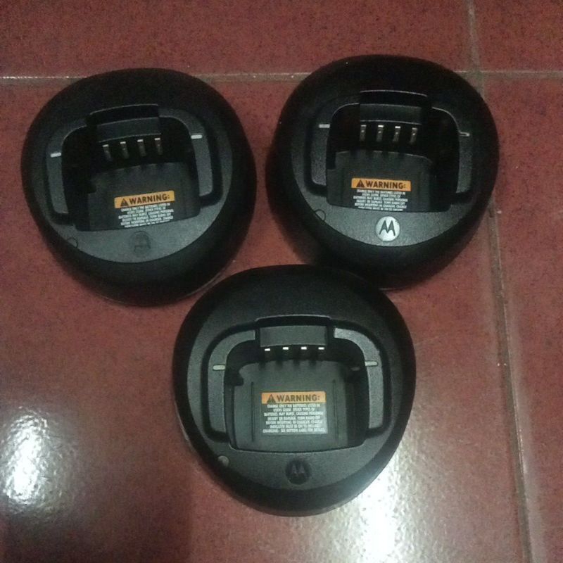 Dekstop charger Ht Motorola cp1660 / cp1300 / xir c2660 bekas original