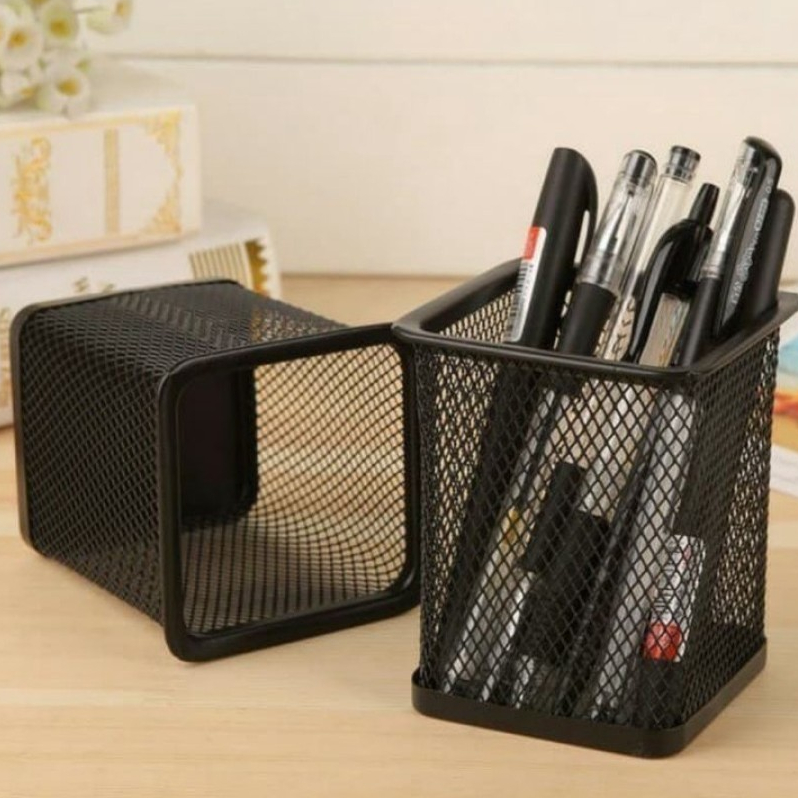 

Pencil Cup Besi - Tempat Pensil Meja Besi / Desk pen