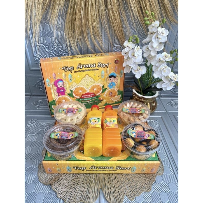 

HAMPERS LEBARAN KUE DAN SIRUP TOP AROMA SARI/PAKET KUE TOPLES DAN SIRUP