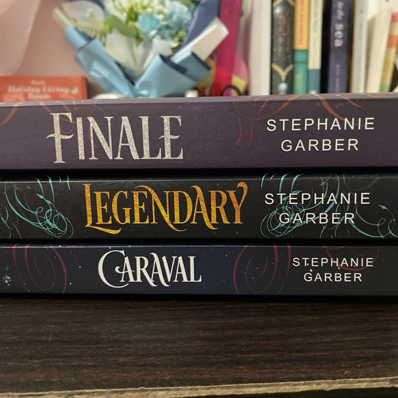 Preloved buku caraval series (caraval, legendary, finale) stephanie garber