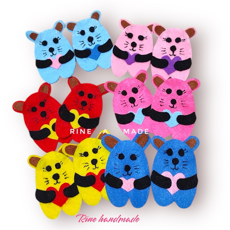 

Amplop lebaran karakter imut isi 12 pcs bahan flanel
