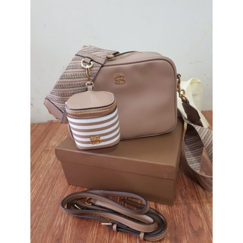 P❤️pribadi BONIA bag [inc 2 strap]