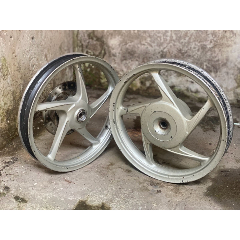 VELG VARIO 125 OLD KZR velg beat velg beat karbu beat fi