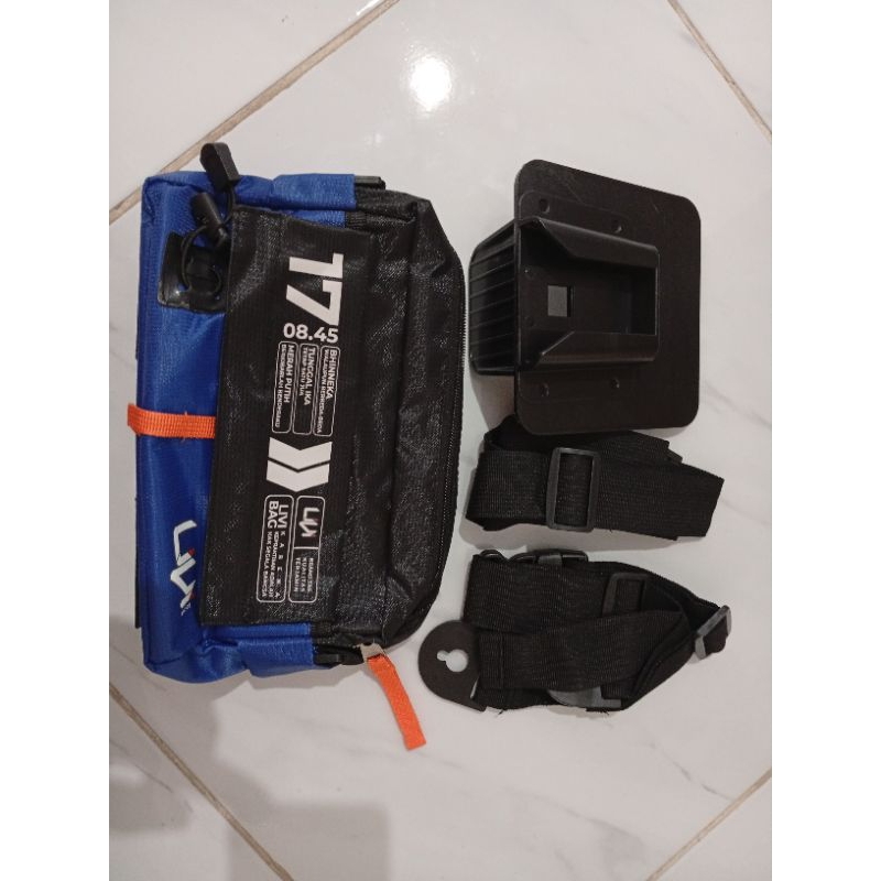 Tas Sepeda Front Block Bicycle Bag Luce Livi Bag FBX 08 FBX08 adalah Tas terbaik dari Element untuk 