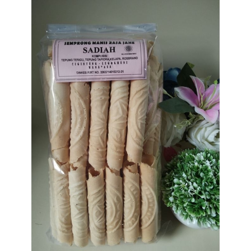 

Semprong Manis rasa jahe Premium/khas purwarta/wanayasa
