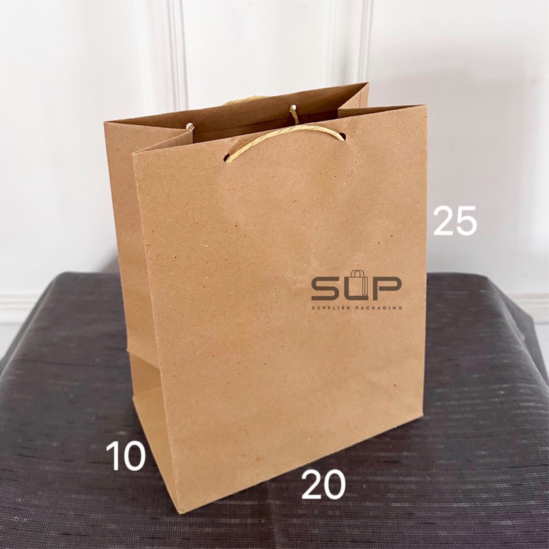 

PAPER BAG SOUVENIR PERNIKAHAN 20x25 COKLAT POLOS TEBAL PREMIUM