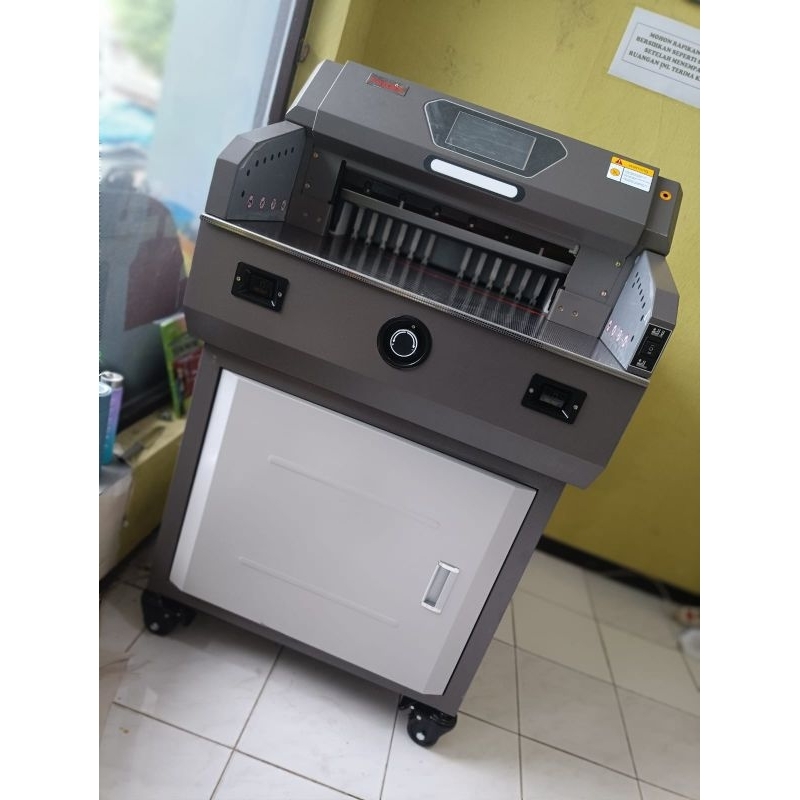 Mesin potong kertas A3+ uk 49 double poros