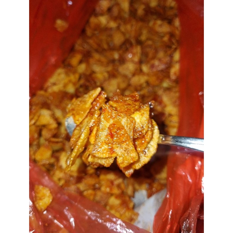 

SAMBEL GORENG KENTANG GIMBAL BUMBU DESA FULL KENTANG 100 % kentang aseli dikupas kulitnya