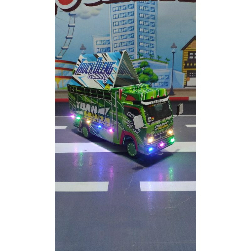 mainan anak miniatur truk oleng / miniatur truk oleng