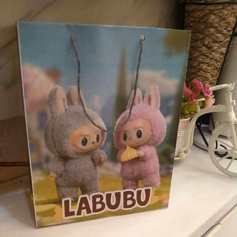 

Paperbag(20x25cm)/Tas kertas/Tas kado/Bungkus kado/Kertas Kado