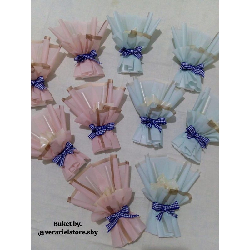 

Angpao Buket || Angpao Lebaran Variasi Warna Cowok