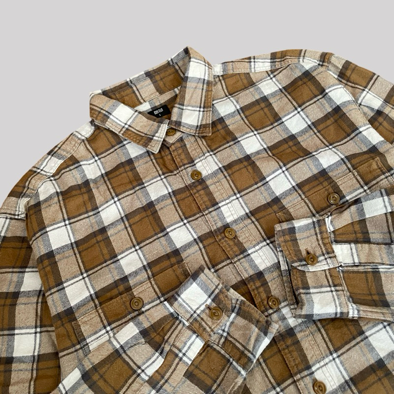 Kemeja Flannel Uniqlo L - Coklat