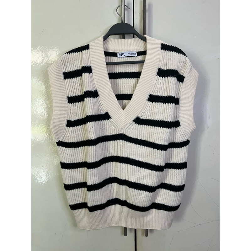 Preloved Vest Rajut Zara Salur