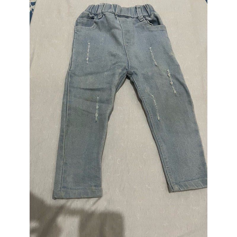 celana levis anak perempuan