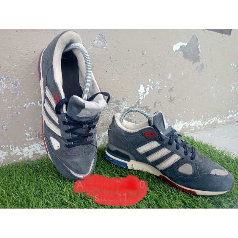 Sepatu Second Adidong ZX 750
