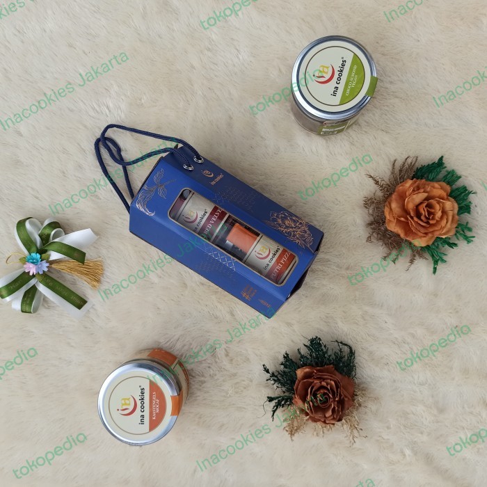 

Promo 7.7 Gable Box Hampers JAR Ina Cookies - Kue Kering Handmade Enak, Halal, Murah - Free