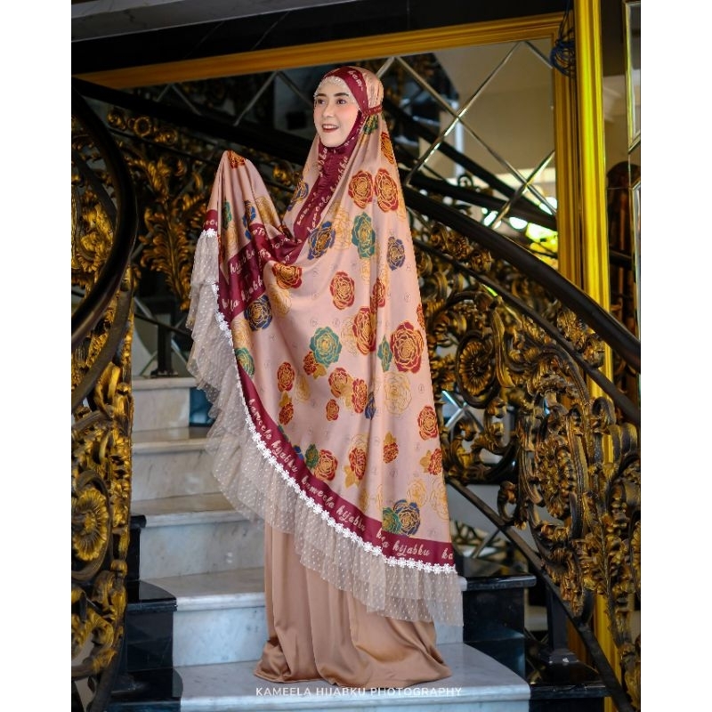MUKENA FLOWERY MAROON DAILY SYARI BY KAMEELA KEMALA HIJAB