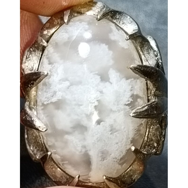 BATU AKIK KLANCENG PUTIH