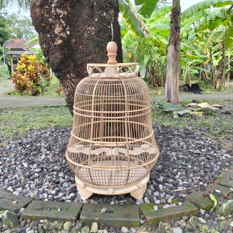 Sangkar Burung Perkutut Sabuk Rotan Jeruji Bambu Model Botol PPO Klasik