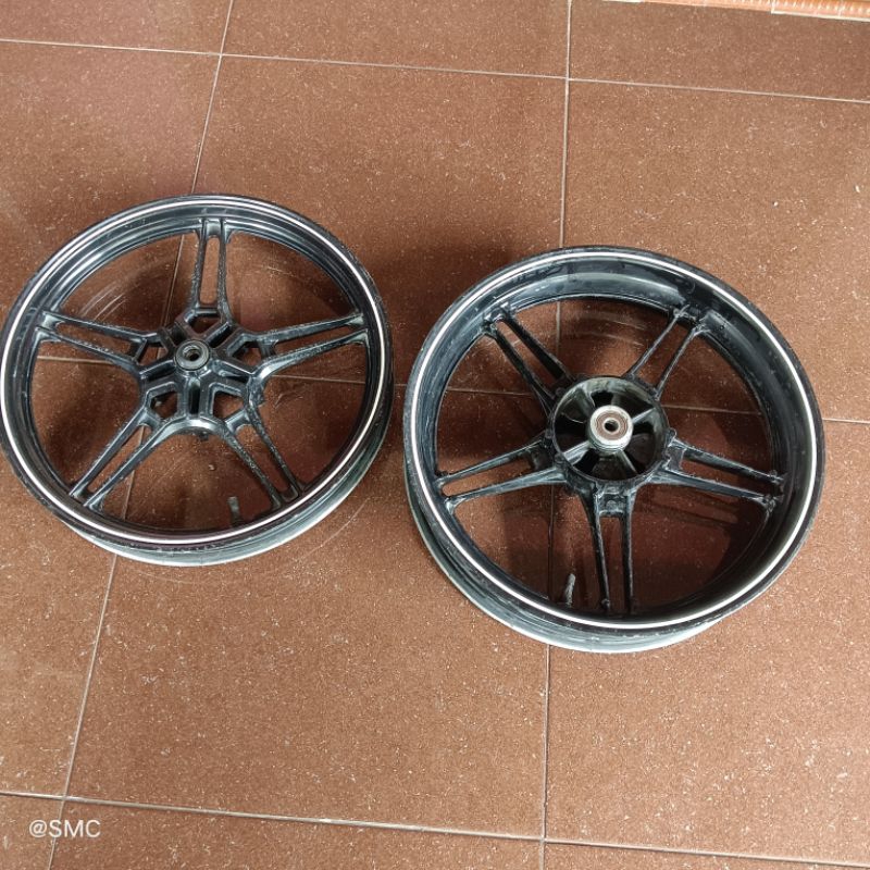 velg sepasang depan belakang pelek veleg r15 yamaha vixon new mx king 150 ori standar
