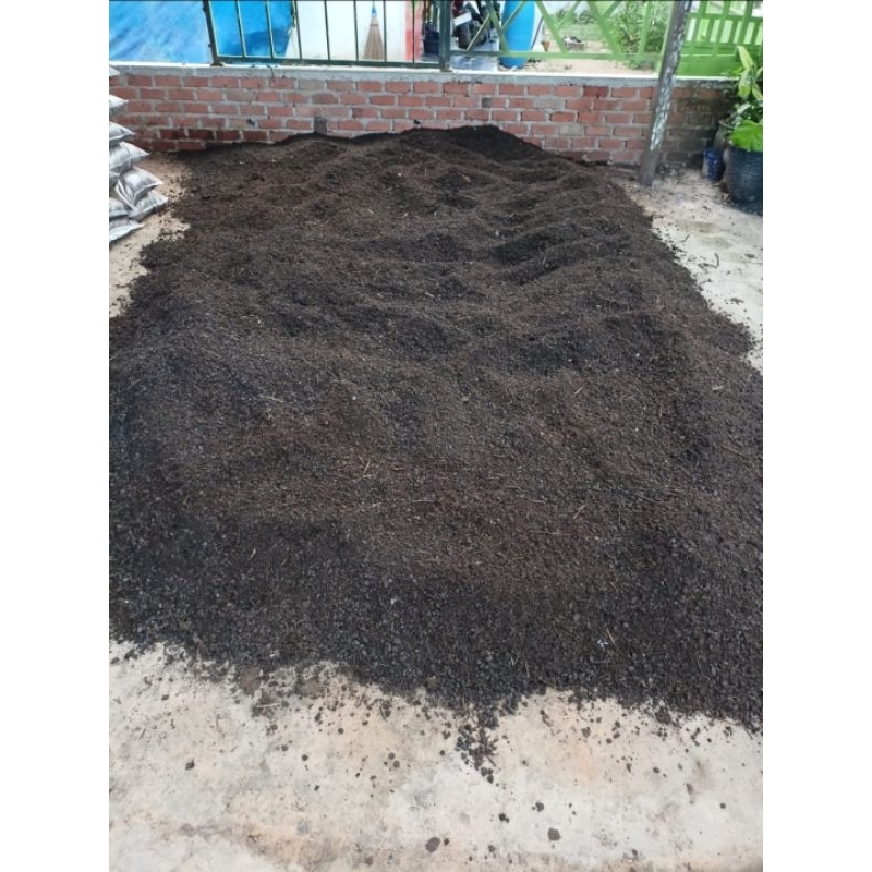 1KARUNG KOTORAN HEWAN KOHE KAMBING SAPI PUPUK KANDANG READY SAMARINDA