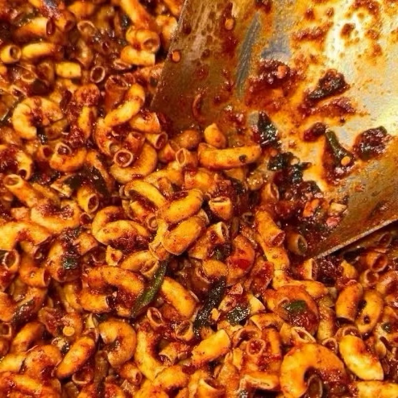 

Makaroni kriuk, Basreng daun jeruk