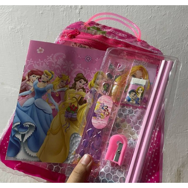 

Alat tulis Barbie murah isi 6 free tas pouch