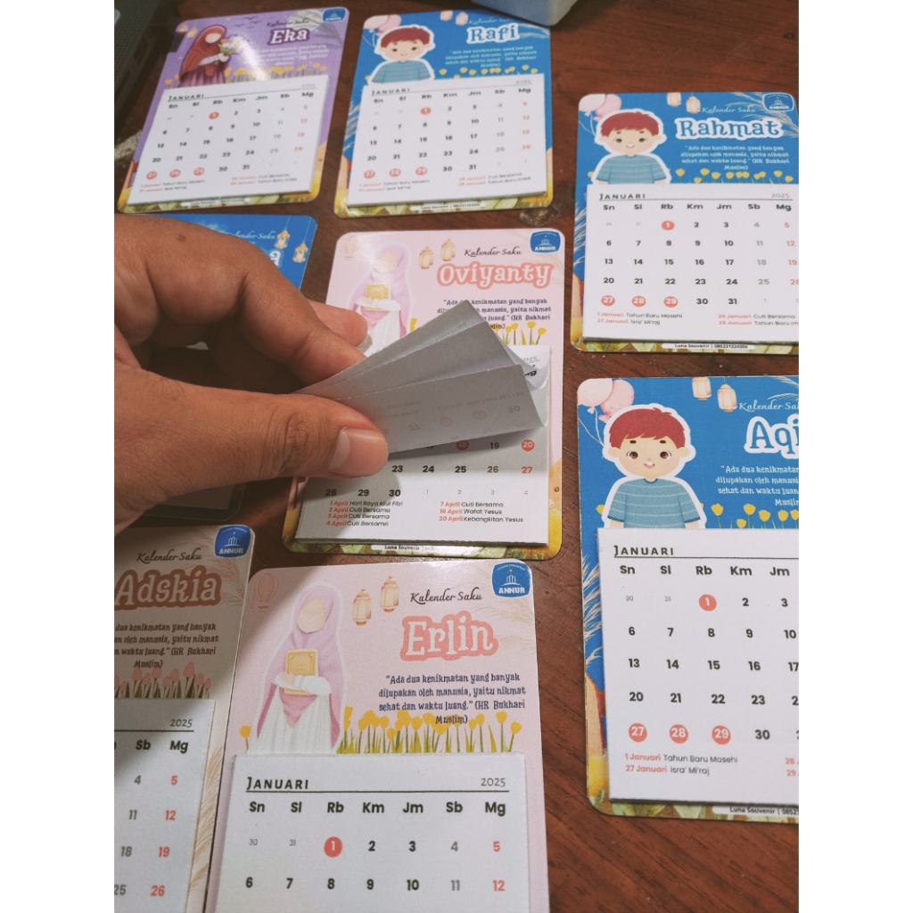 

Kalender Saku Custom Nama