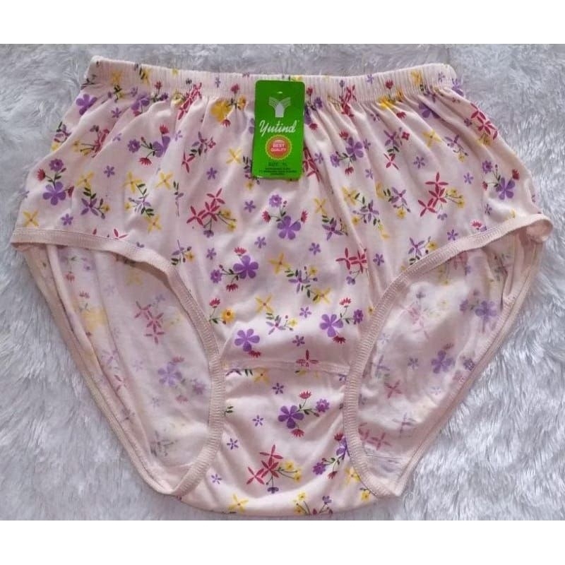 CD Wanita Dewasa  Sablon/Bordir Merk Yutin