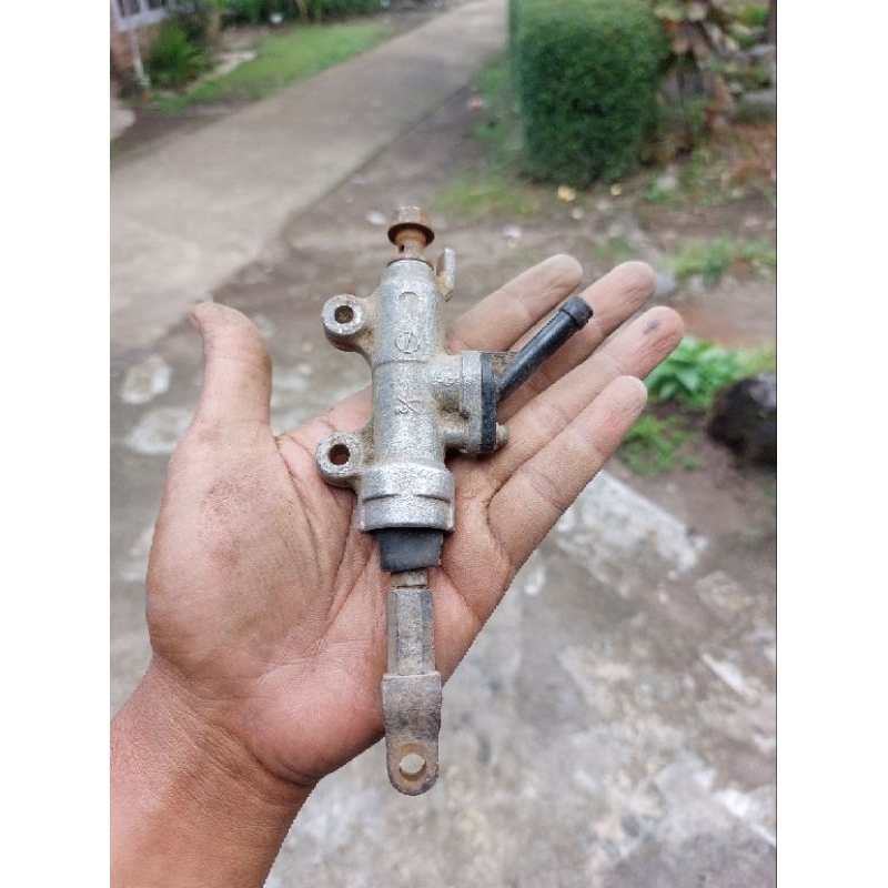 Master Rem Belakang Honda Supra X 125 CB150 Megapro Tiger Original