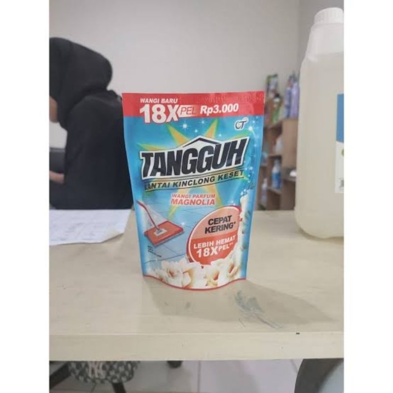 Cairan Pembersih Lantai TANGGUH HEMAT