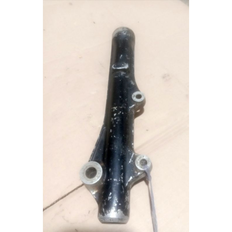 bottom tabung shock bagian kanan Honda Supra x lama Supra fit lama Supra fit new Revo lama PNP kondi