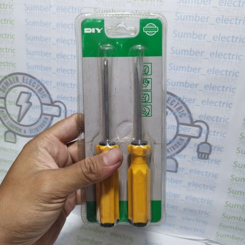 obeng plus minus 1 set 2 pcs by MR DIY