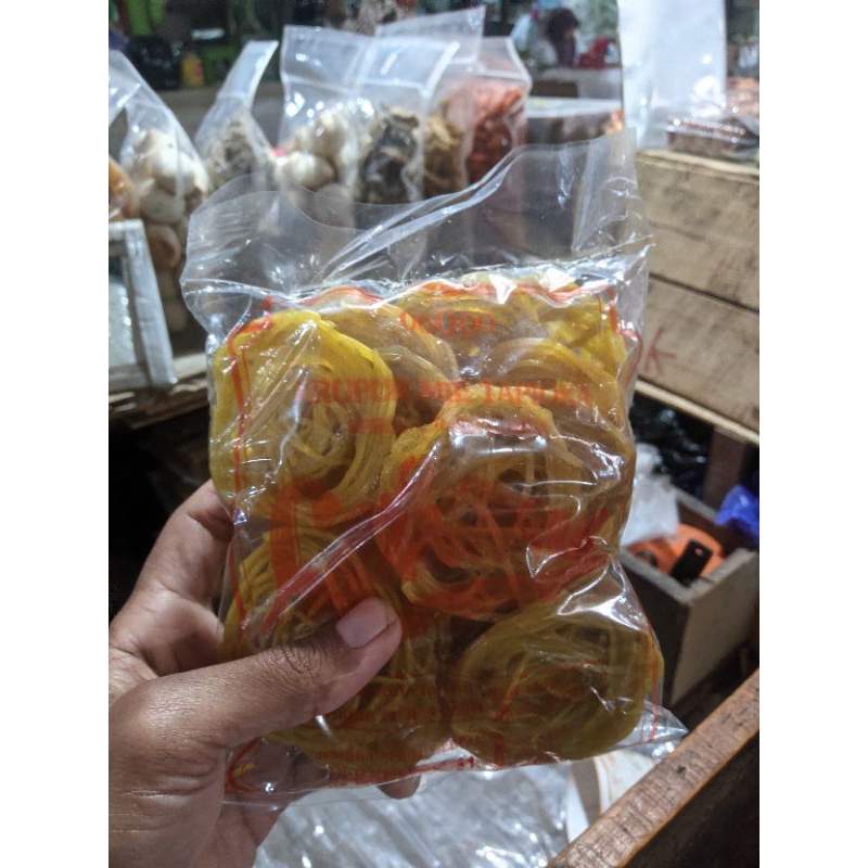

Kerupuk Krupuk Mie Tapioka Laksono tinggal goreng sudah dibumbuni dijamin ENAK RENYAH GURIH