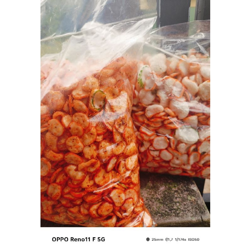 

Krupuk Seblak Pedas Daun Jeruk Paket hemat 500gram + 500gram Pedas